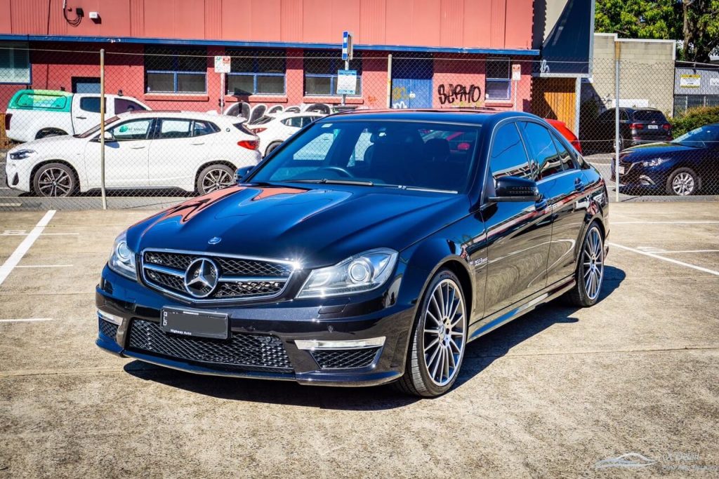 mercedes-benz-c63-amg-2012-performance-pack